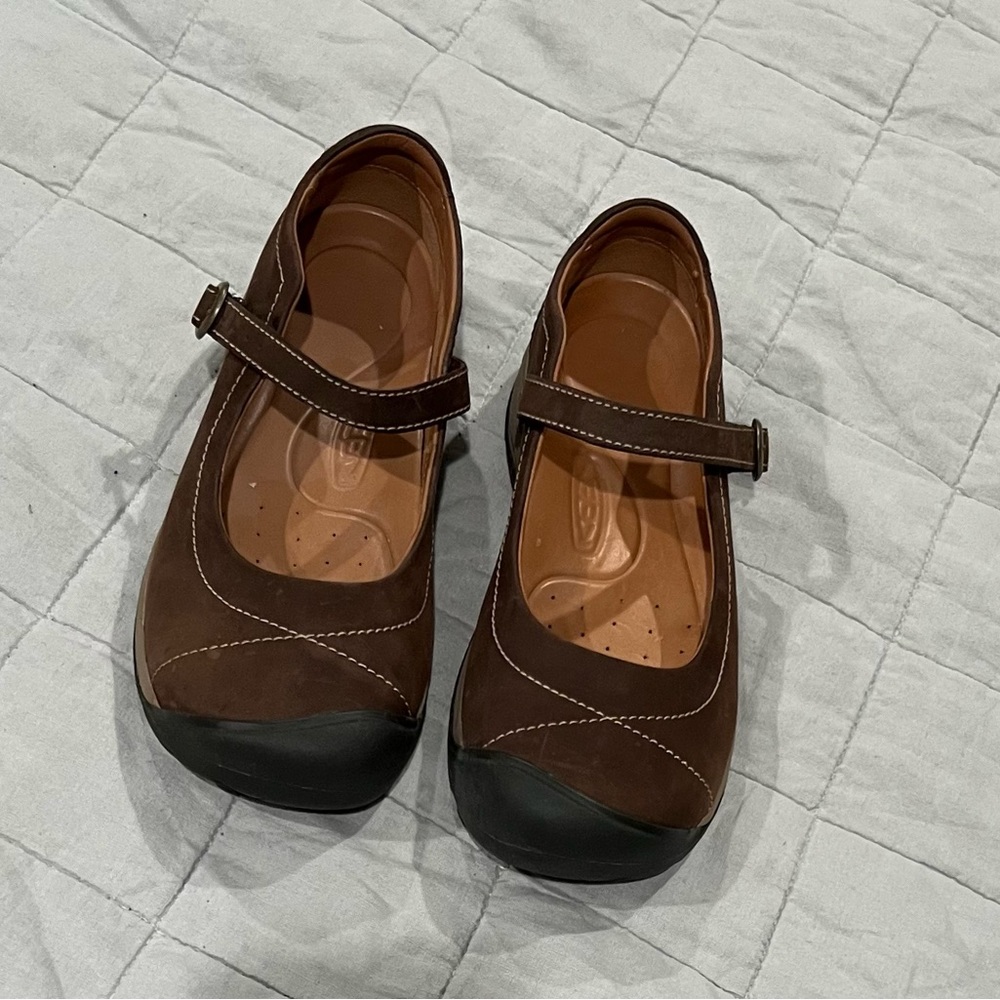 Brown, Keen, Mary Janes size 9.5